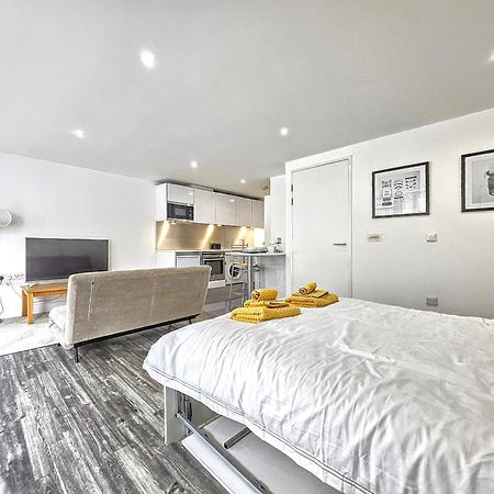 City Waterside, Old Street, Angel, Entire Private Apartment Londýn Exteriér fotografie
